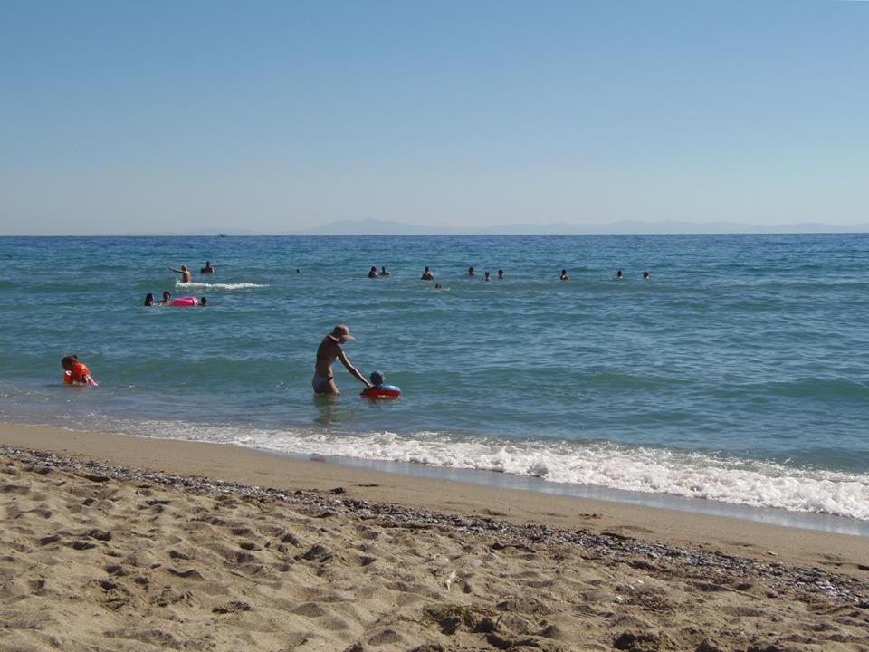 Paralía Skotínis Psarou Apartments מראה חיצוני תמונה